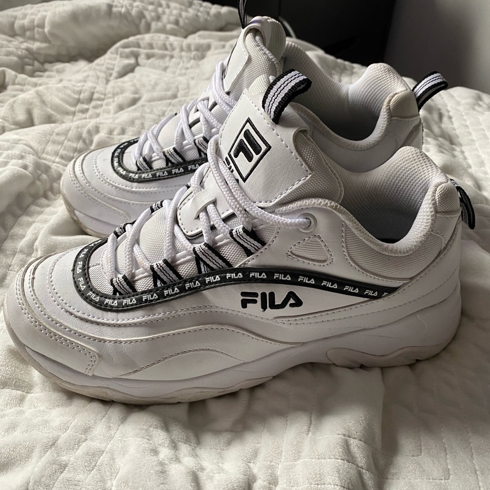 Chunky Fila Sneakers